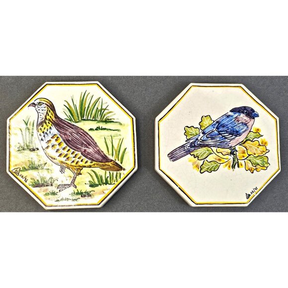 1996 Hand-Painted Ceramic Bird Set Of 2 Octagonal Cork Back Signed Art 6x6 - Picture 1 of 8